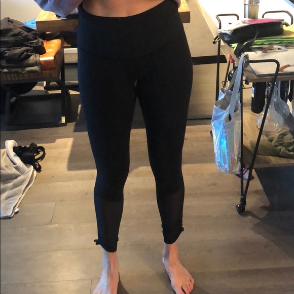 Lulu Lemon High Waisted Leggings Conch 